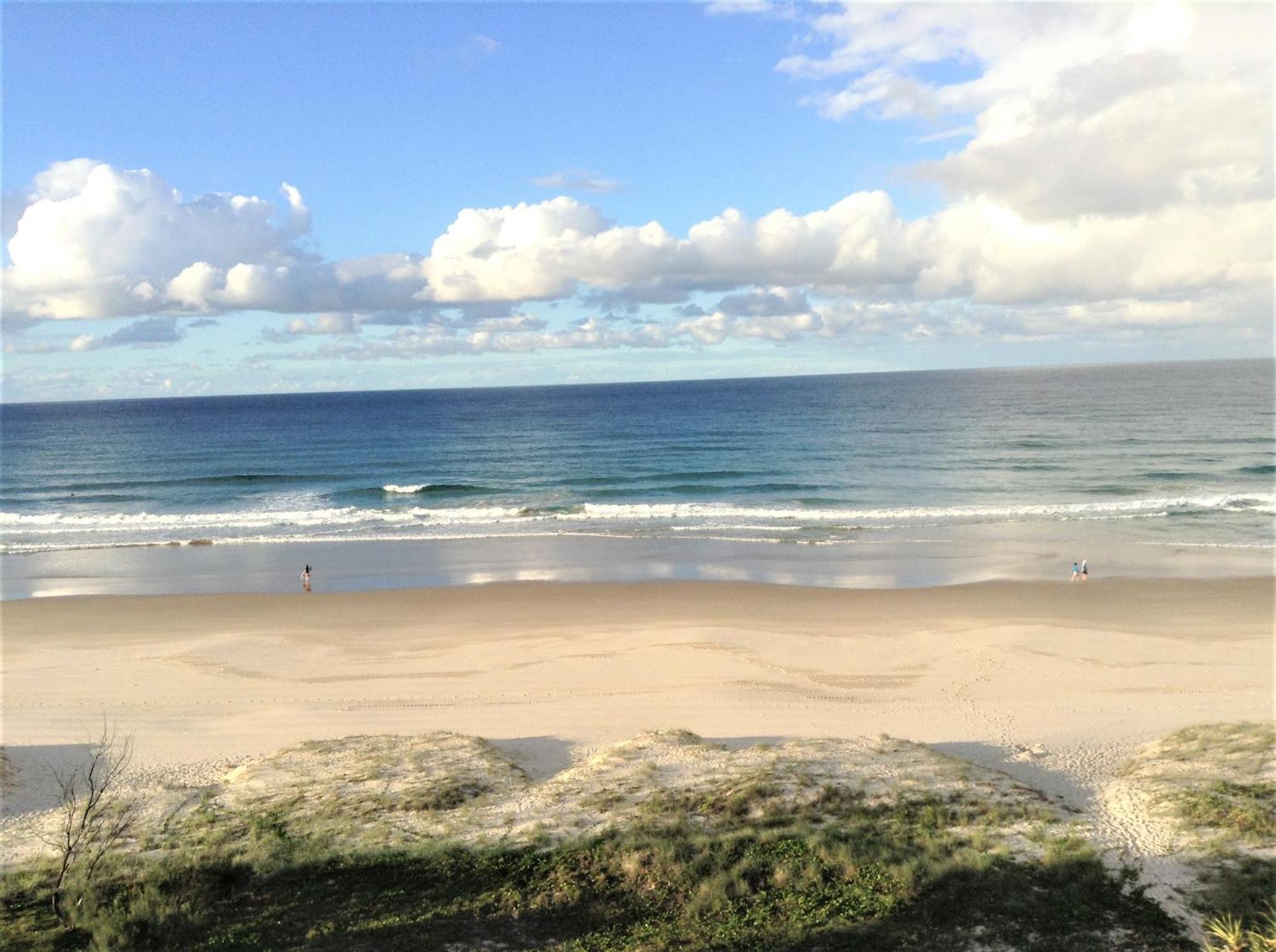 Pacific Surf Absolute Beachfront Apartments Gold Coast Exteriér fotografie